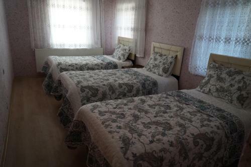 Nil Story House
