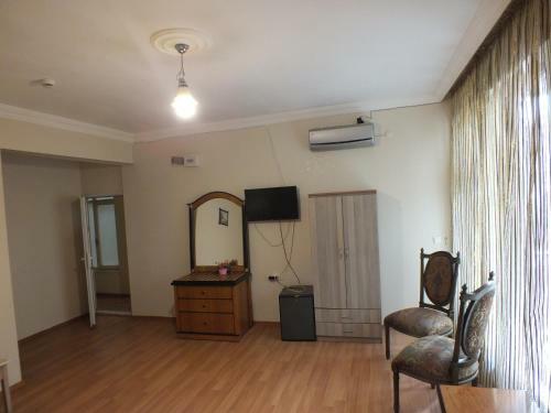 Albergue Uyar Palace