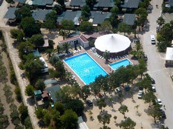 Bed & Breakfast Kamemi Camping Village