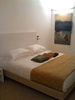 Kalaonda Plemmirio Hotel