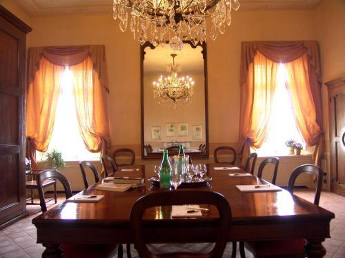 Albergue Relais Castello Di Razzano