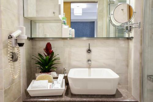 Housez Suites & Apartments Special Class