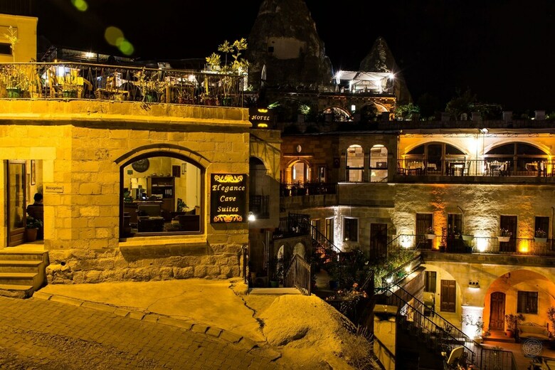 Hotel Elegance Cave Suites