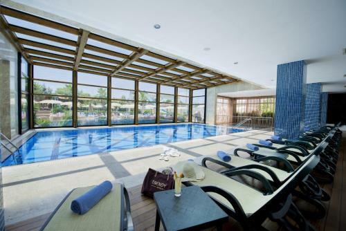 Trendy Verbena Beach Hotel