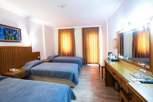 Belcehan Deluxe Hotel