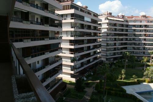 Apartamento Riverside Resort Property