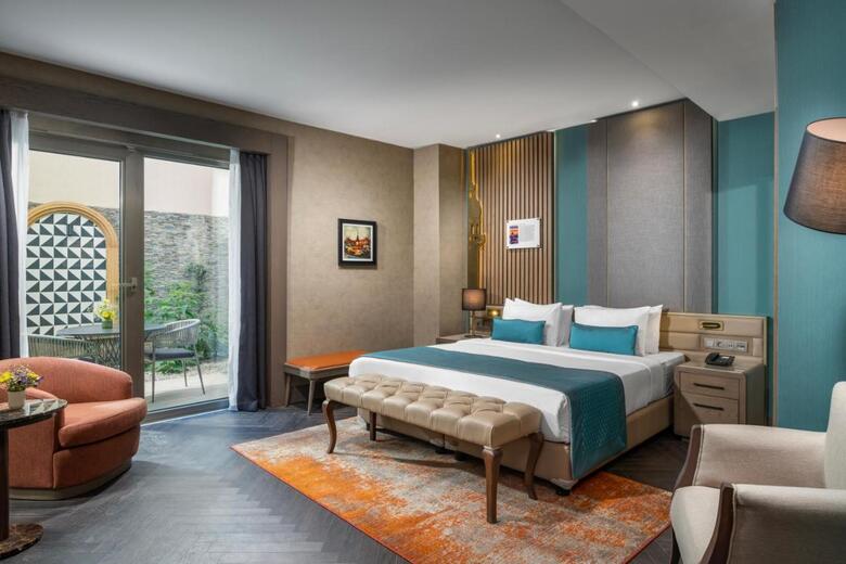 Ramada Istanbul Asia Luxury Hotel
