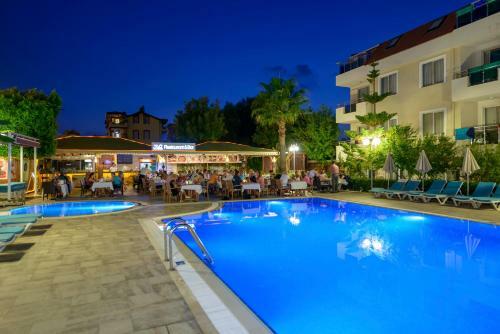 Risus Hotel