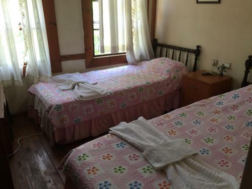 Hostal Kont Pension