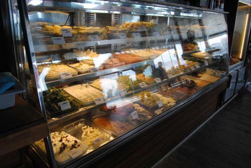 Ezer Hotel