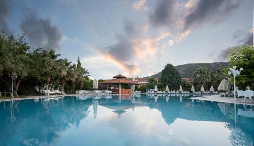 Lycus River Thermal Hotel