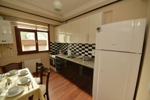 Tuana Apartment