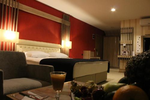Bed & Breakfast Neba Royal Hotel