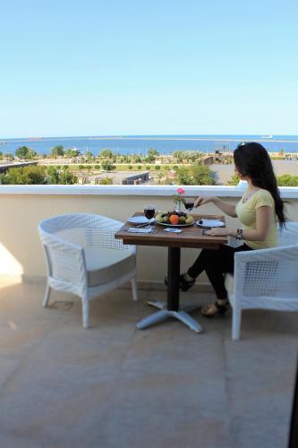 Bed & Breakfast Neba Royal Hotel