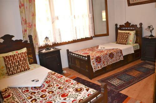 Hostal Homeros Pension & Guesthouse