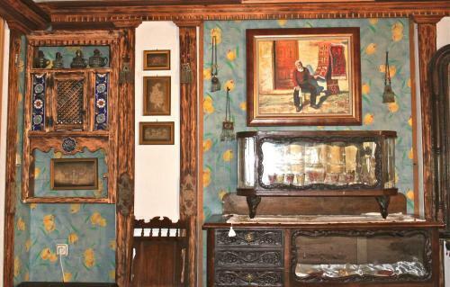 Hostal Homeros Pension & Guesthouse