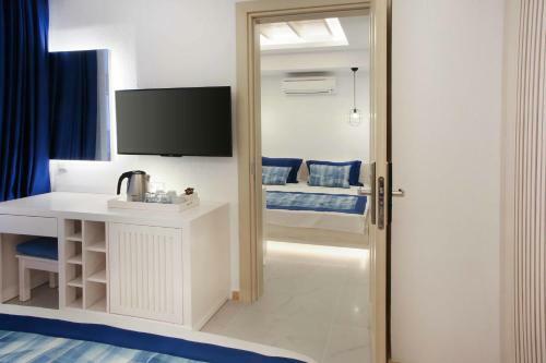 Nur Beach Hotel