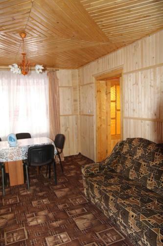 Hostal Gutsulochka Apartment
