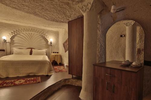 View Cave Hotel