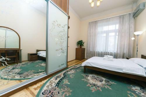 Lux Apartment Mykhailivska 19