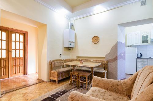 Apartment - Ivana Franka 21