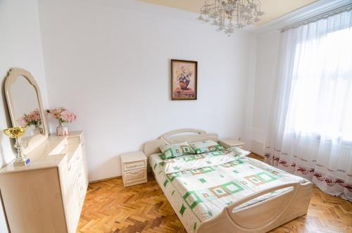 Apartment - Ivana Franka 21