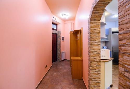 Apartment Near Park