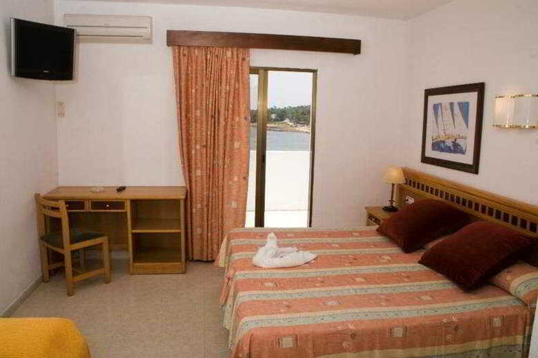 More Hotel