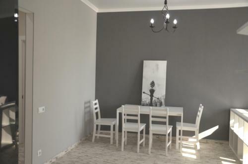 Frantsuzskiy Boulevard Apartment