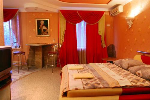 John Hovard Apartment Very Center