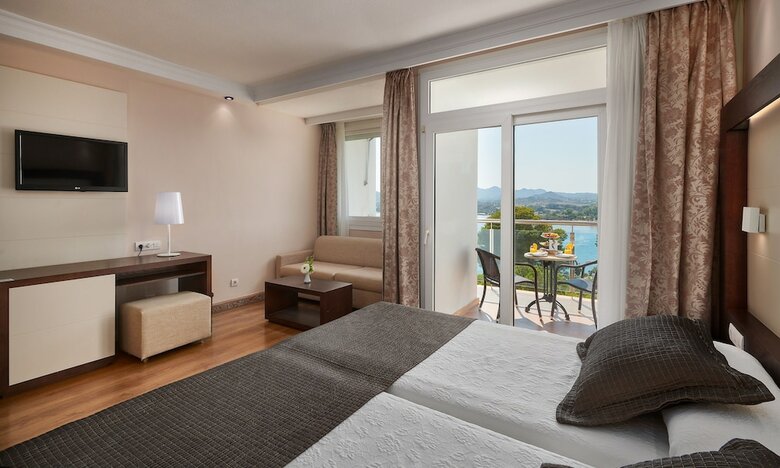 Hotel Hipotels Eurotel Punta Rotja