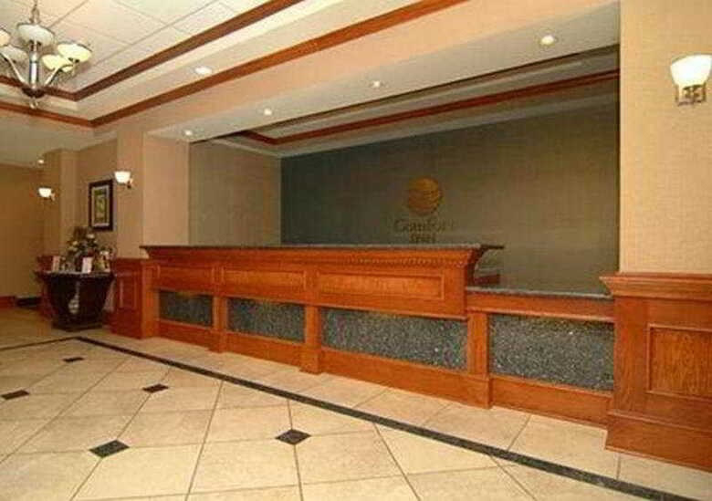Hotel Comfort Inn And Suites (Little Rock)
