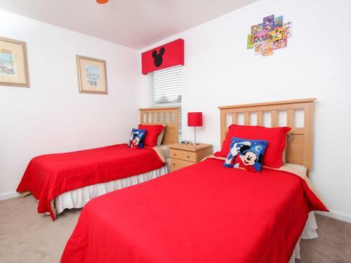 Villa 7738 Comrow Windsor Hills