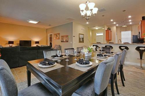 Championsgate Five Bedroom House With Private Pool 904