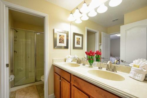 Championsgate Five Bedroom House With Private Pool 904