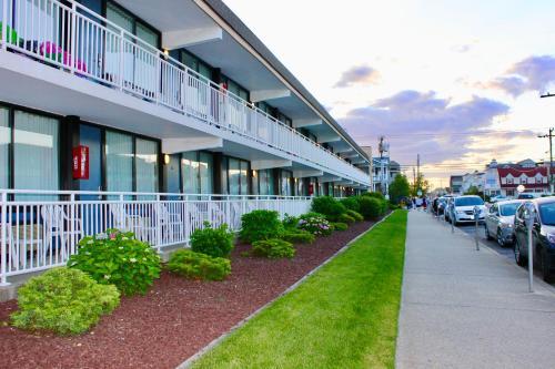Harris House Motel