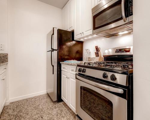 Apartamentos Global Luxury Suites At Symphony House