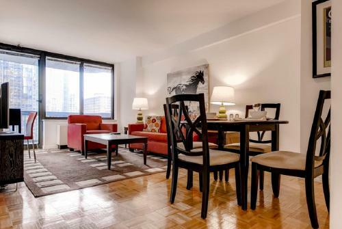 Apartamentos Global Luxury Suites At Symphony House