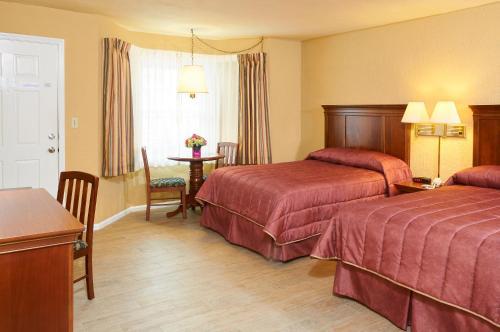 Motel Stockton Inns