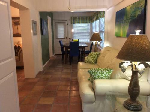 Suntiki Cottage Vacation Rentals