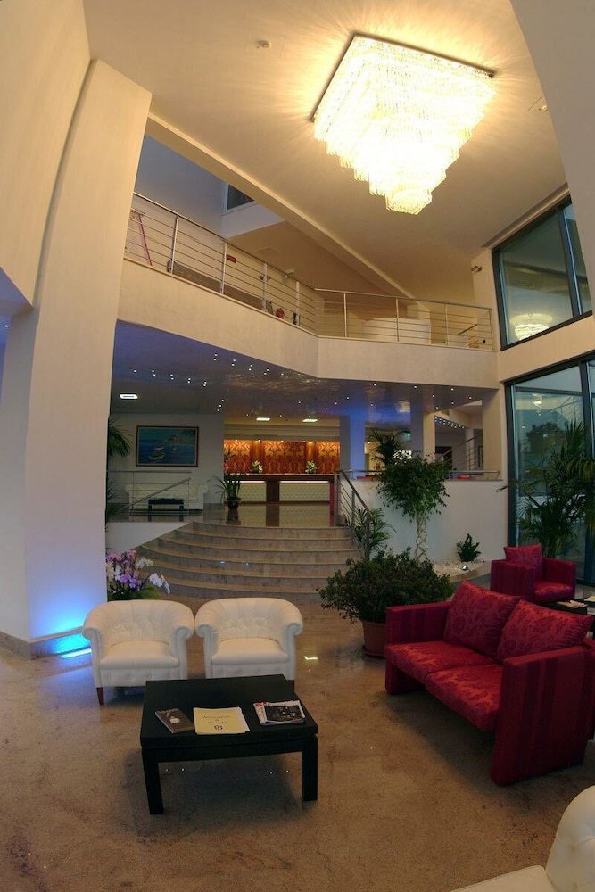 Hotel Cefal� Sea Palace