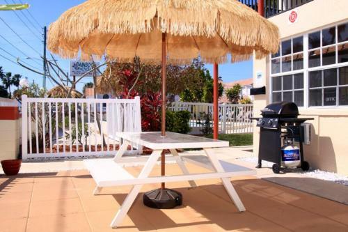 Bamboo Beach Club #207 Apartment