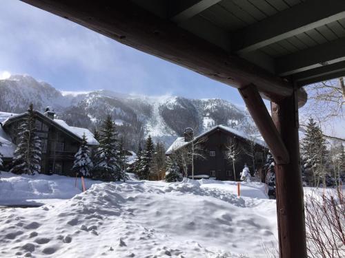 Snowcreek # 883
