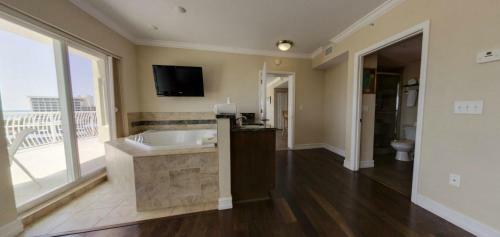 Aparthotel Crystal Palms Beach Resort