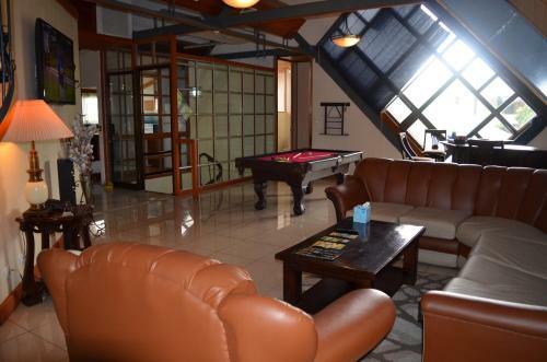 Hotel Sportsmens Lodge