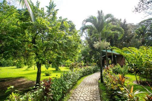 Passion Fruit Lodge