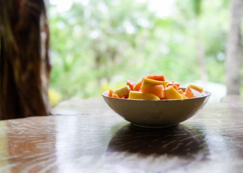 Bed & Breakfast Makanas Beach Bungalows