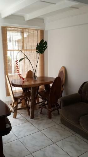 Condominio Tropical Jac�