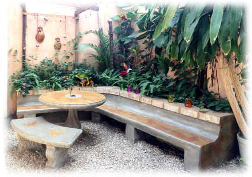 Hostal Gaudy S Hostel