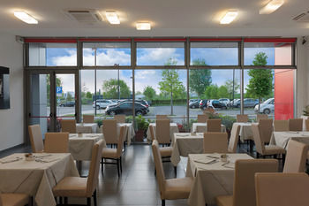 Hotel Maranello Village